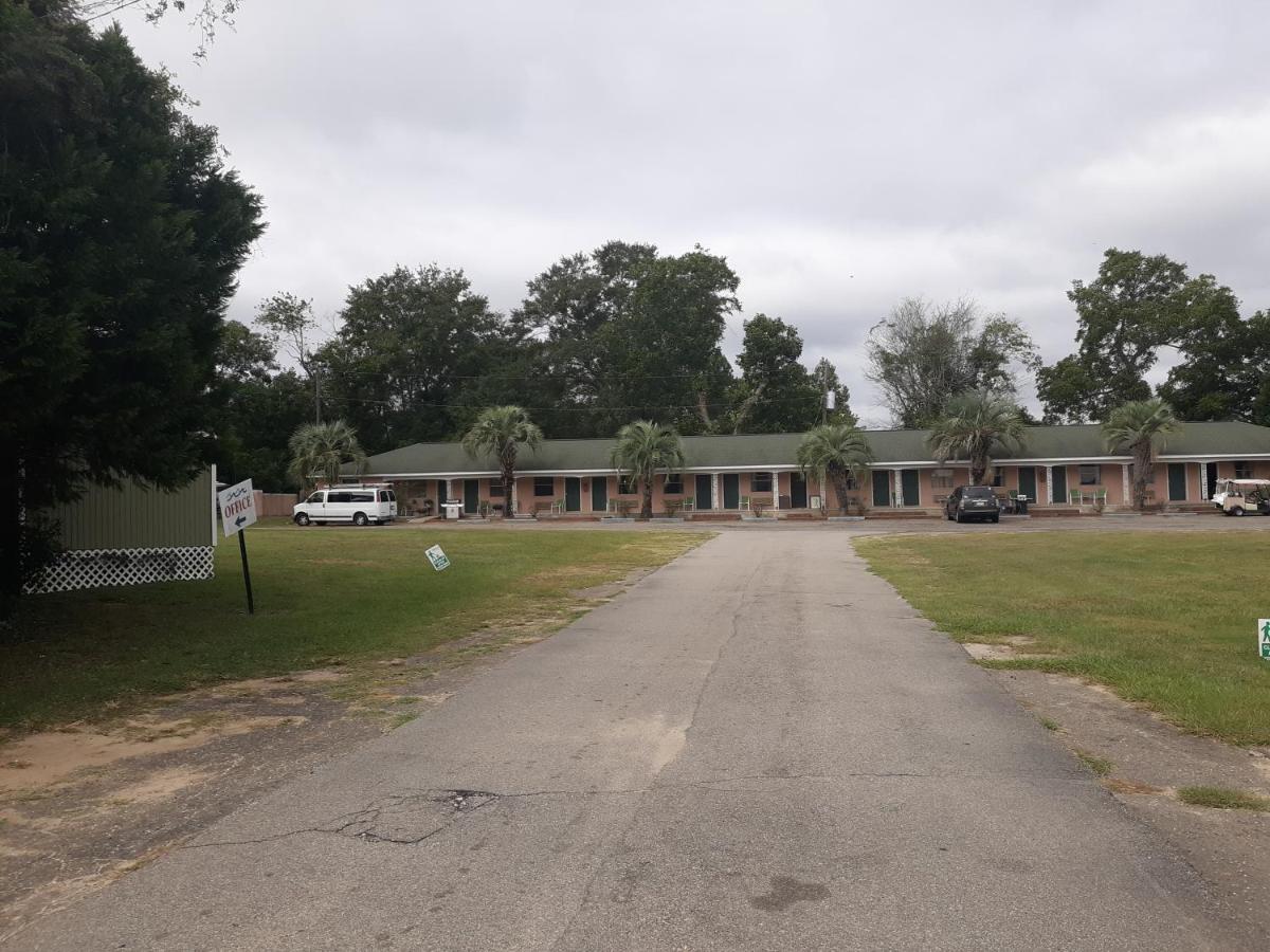 Lake Marion Inn Santee Exterior foto